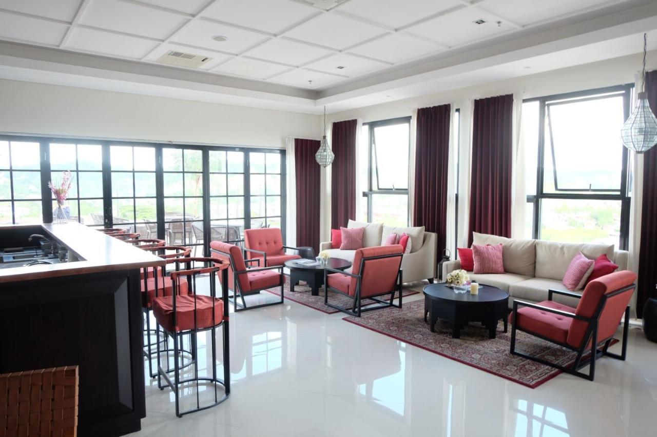 M Hotel Sorong Dış mekan fotoğraf